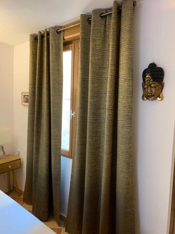Pila & Bed Montpellier Centre Corum Comedie - Chambre Calme Climatisee - Quiet Air-Conditioned Room Exterior foto